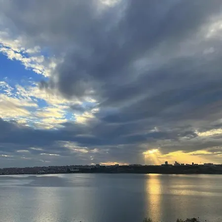 & Sea View 2 Bedrooms Istambul