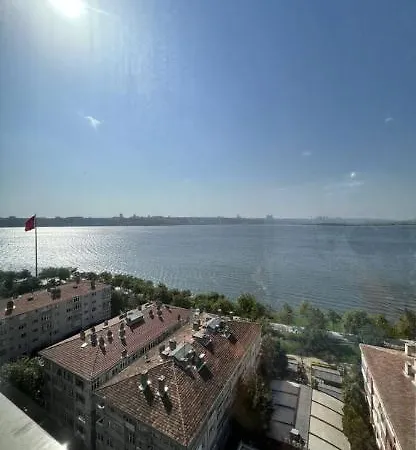 & Sea View 2 Bedrooms Διαμέρισμα *