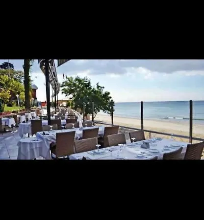 & Sea View 2 Bedrooms *
